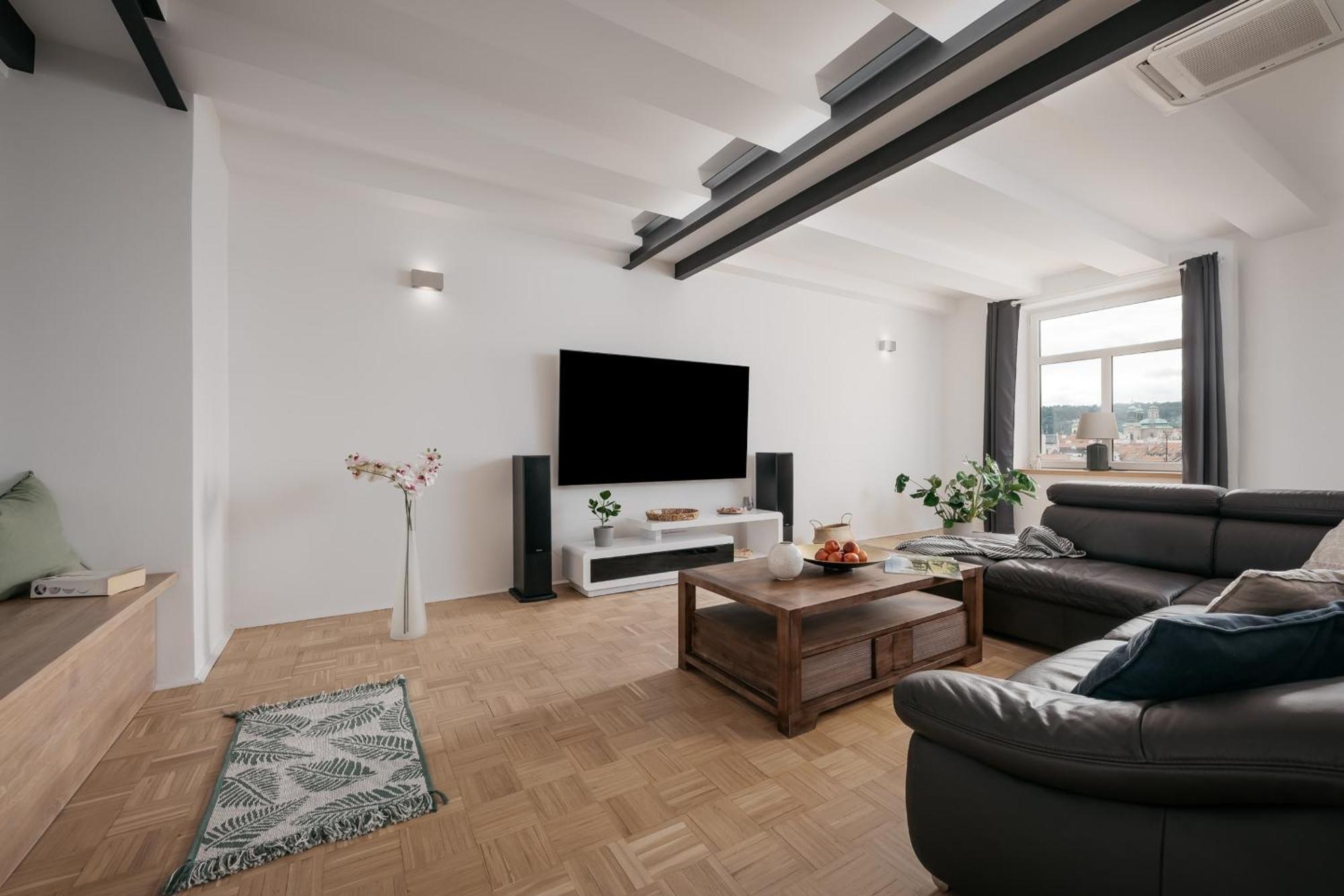 Dot 3 Bdr Apartment With Tyn Cathedral View & Ac Praha Eksteriør bilde