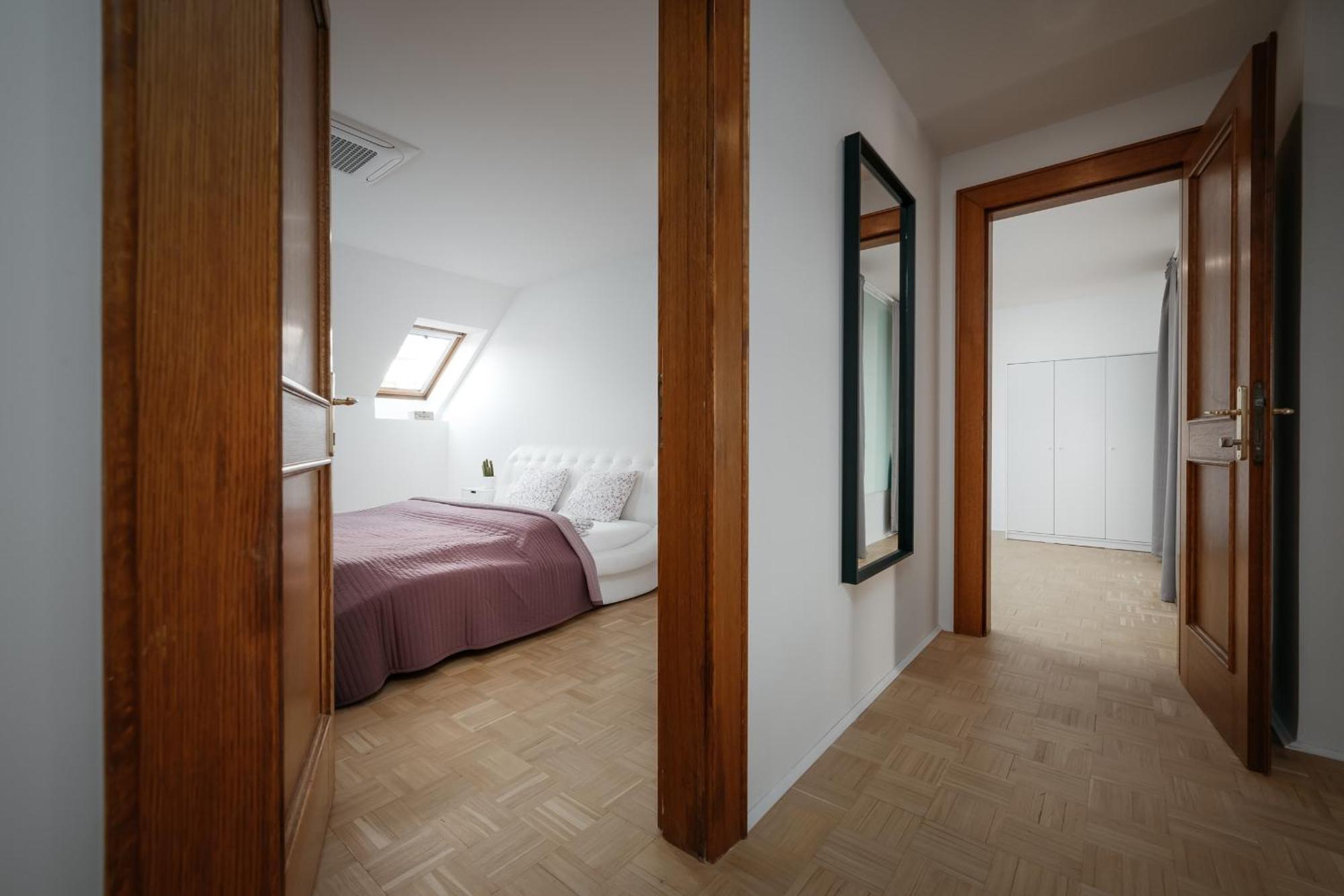 Dot 3 Bdr Apartment With Tyn Cathedral View & Ac Praha Eksteriør bilde