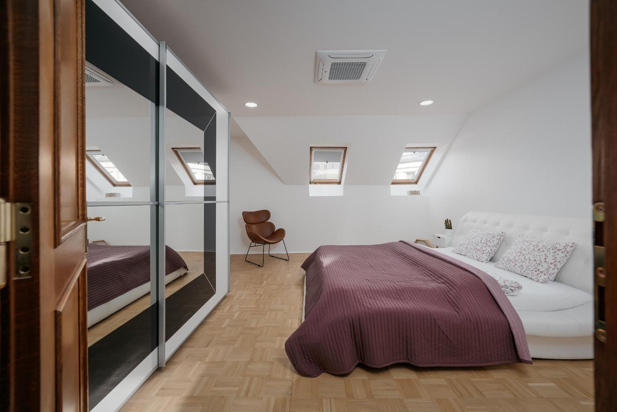 Dot 3 Bdr Apartment With Tyn Cathedral View & Ac Praha Eksteriør bilde